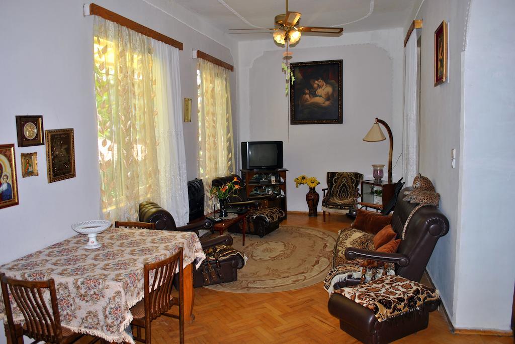 Tamar Guest House Гори Номер фото