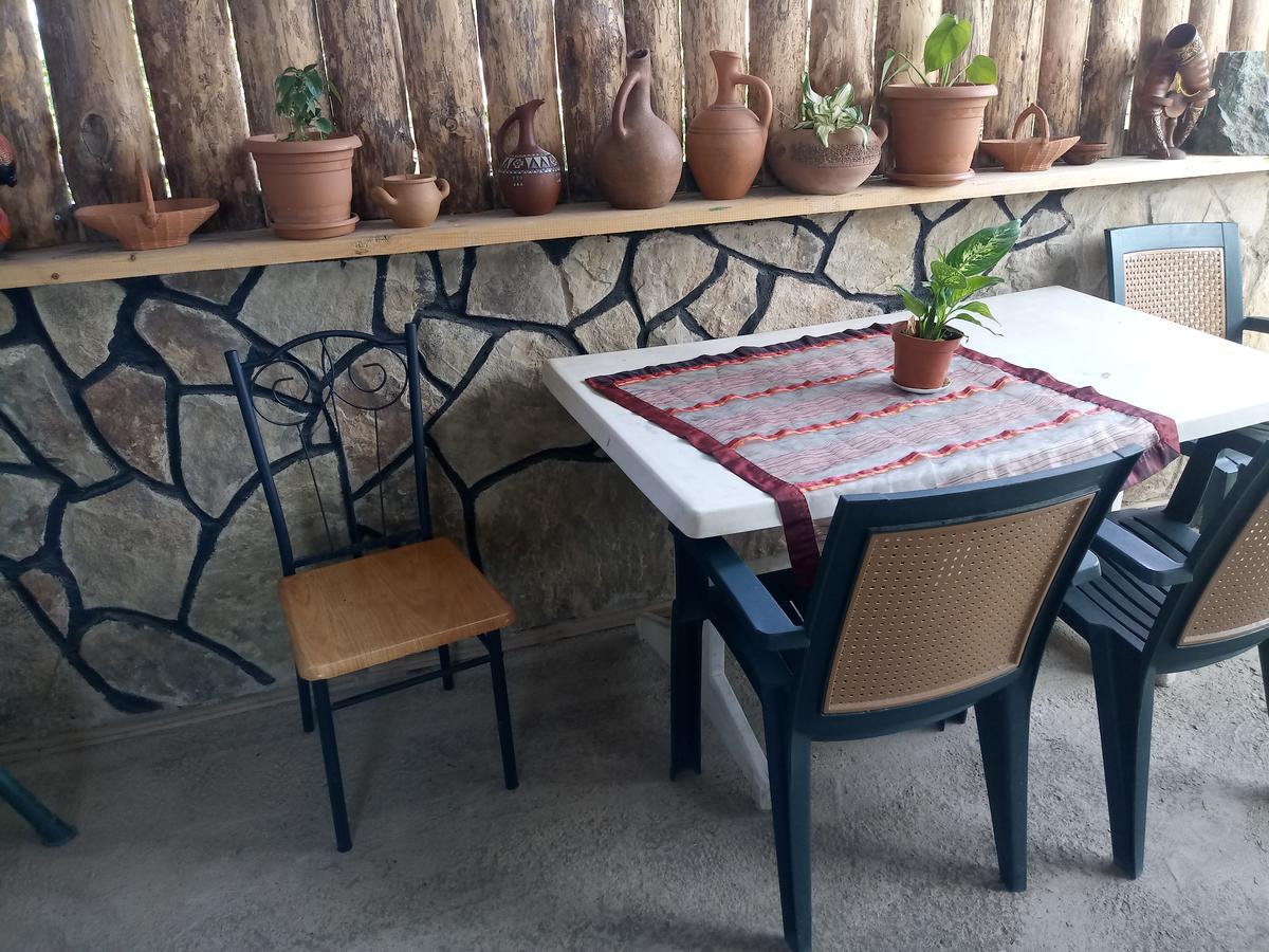 Tamar Guest House Гори Экстерьер фото