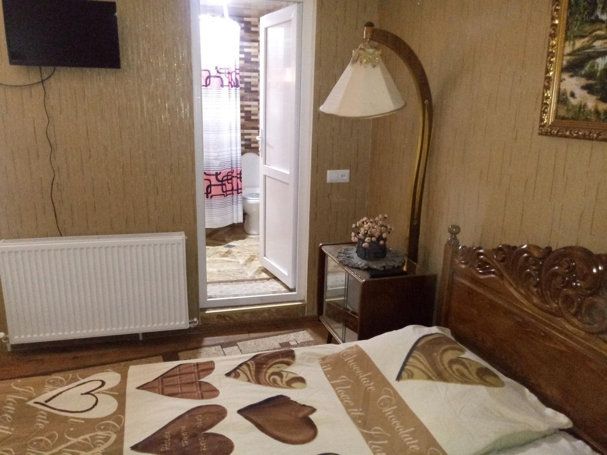 Tamar Guest House Гори Экстерьер фото
